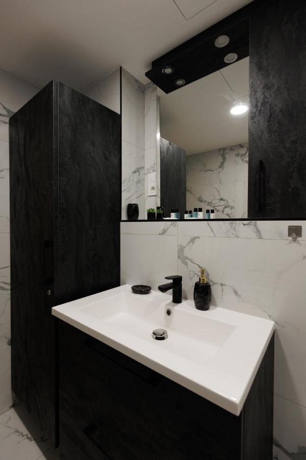 Villa Bauhaus Wellness Apartman Fsz. 1 Шиофок Экстерьер фото
