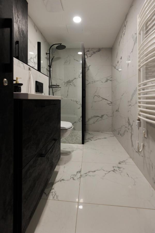 Villa Bauhaus Wellness Apartman Fsz. 1 Шиофок Экстерьер фото