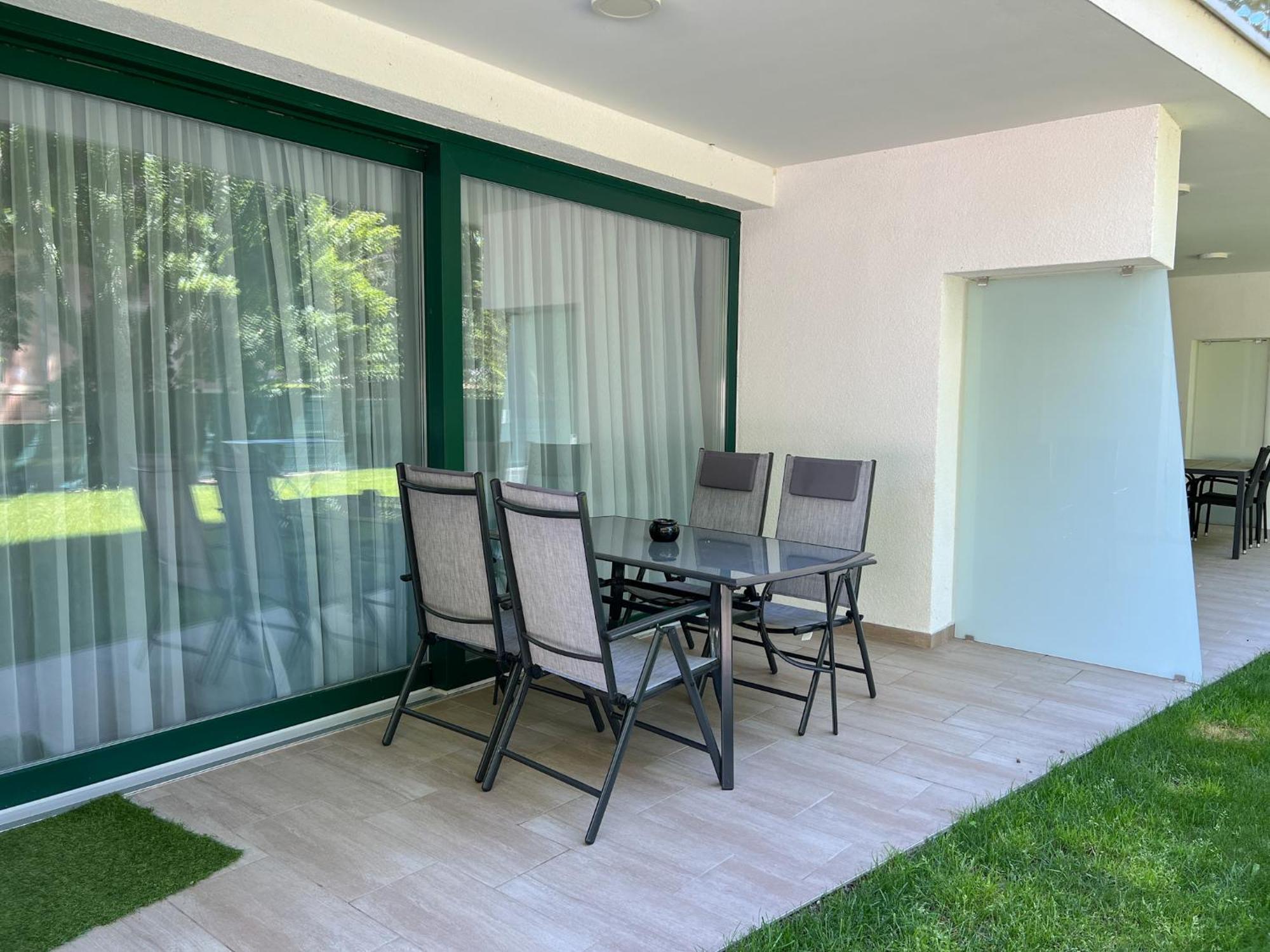 Villa Bauhaus Wellness Apartman Fsz. 1 Шиофок Экстерьер фото